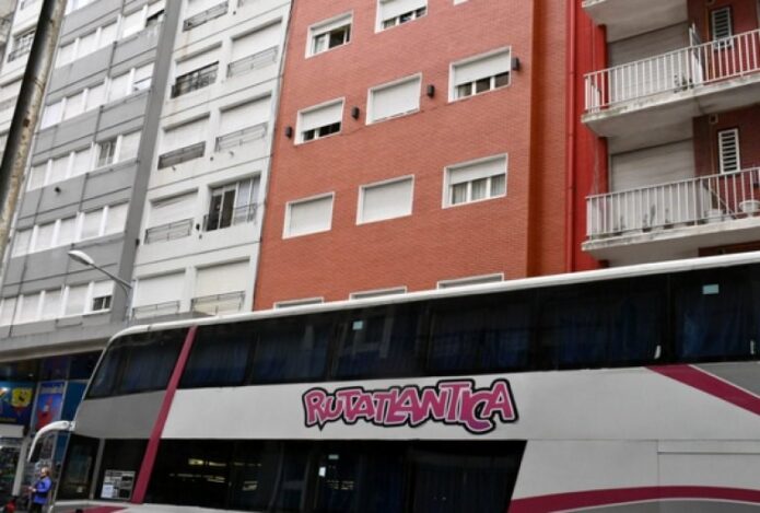 Conmoción en Mar del Plata: murió una joven de 17 años tras caer desde ...